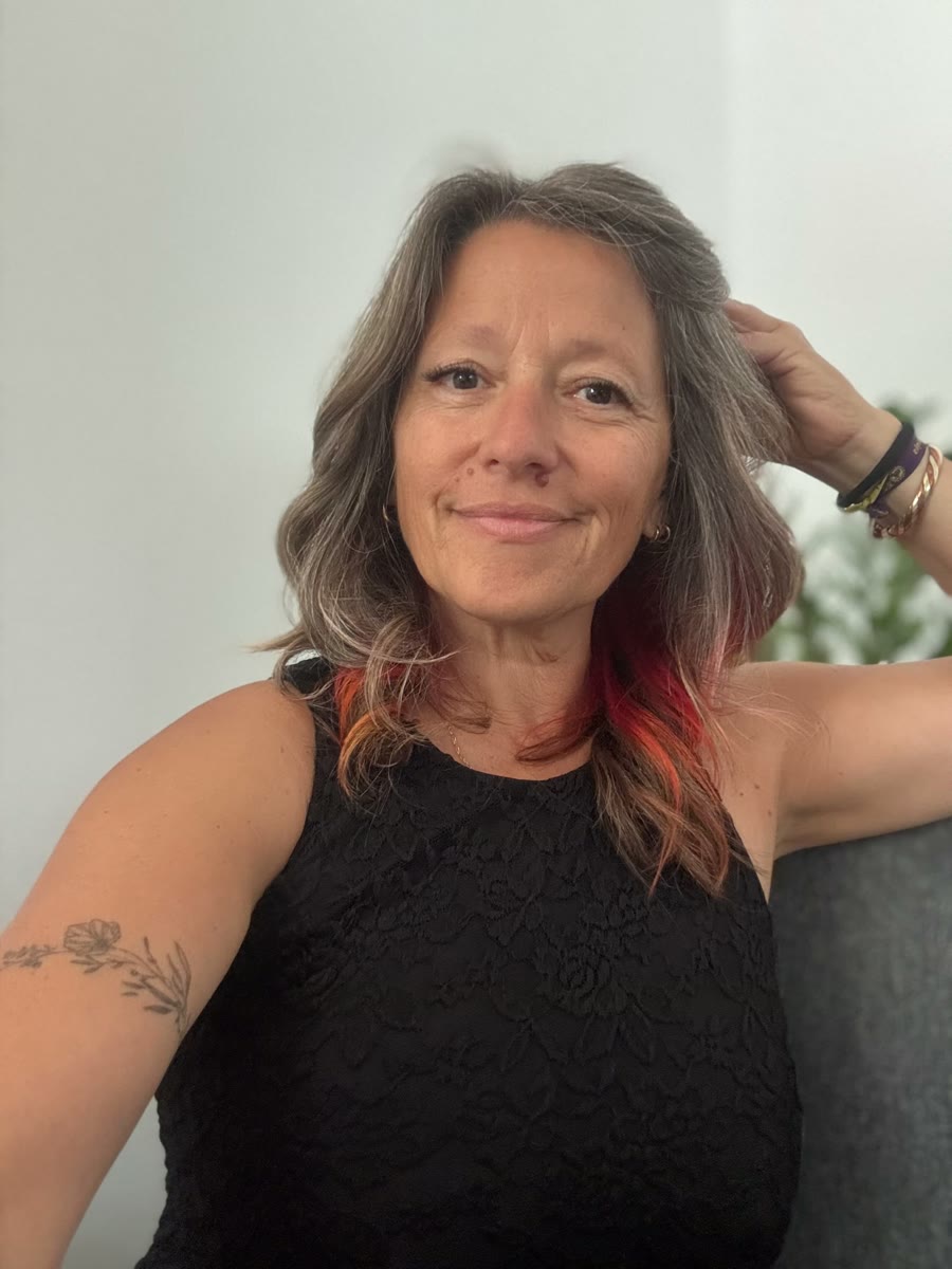 Christine Coelho, formadora e especialista em corpo, movimento e fáscia, criadora do Método CLC®